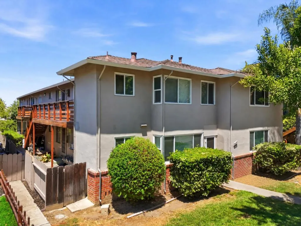 3537 Alden Way