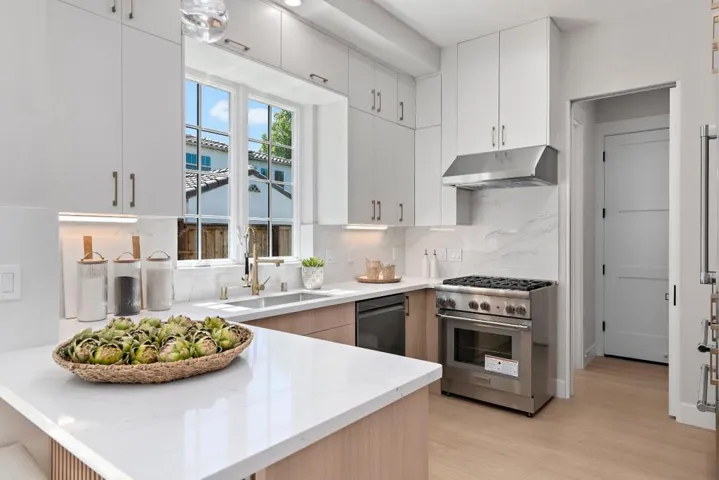 703 Partridge Avenue, Menlo Park, California 94025