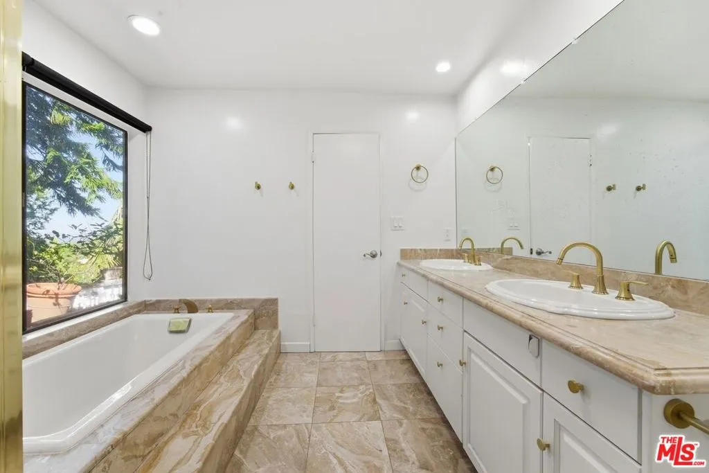 primary bath w tub and shower primary bath w tub and shower