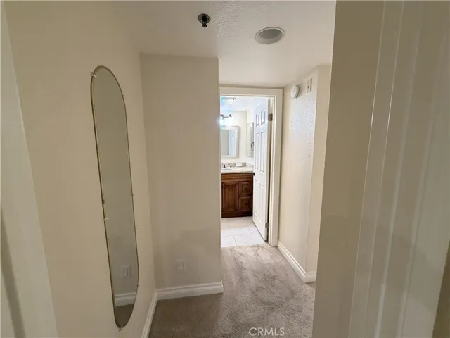 653 Oak Run 305, Oak Park, California 91377