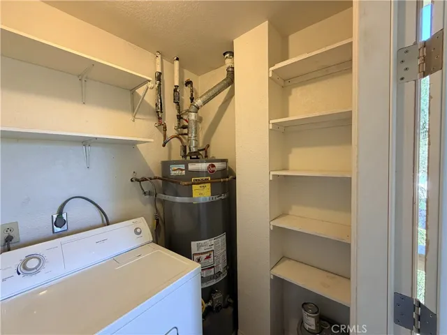 653 Oak Run 305, Oak Park, California 91377