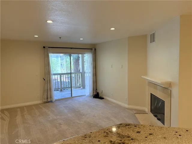 653 Oak Run 305, Oak Park, California 91377