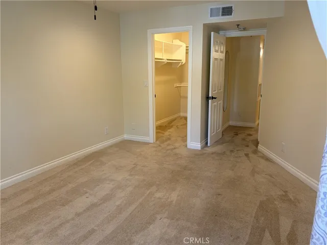 653 Oak Run 305, Oak Park, California 91377