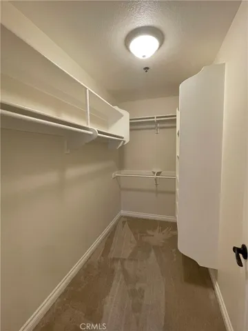 653 Oak Run 305, Oak Park, California 91377