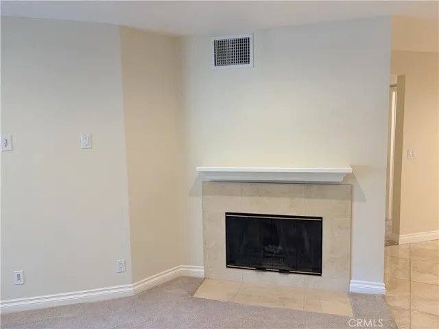 653 Oak Run 305, Oak Park, California 91377