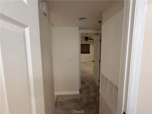 653 Oak Run 305, Oak Park, California 91377