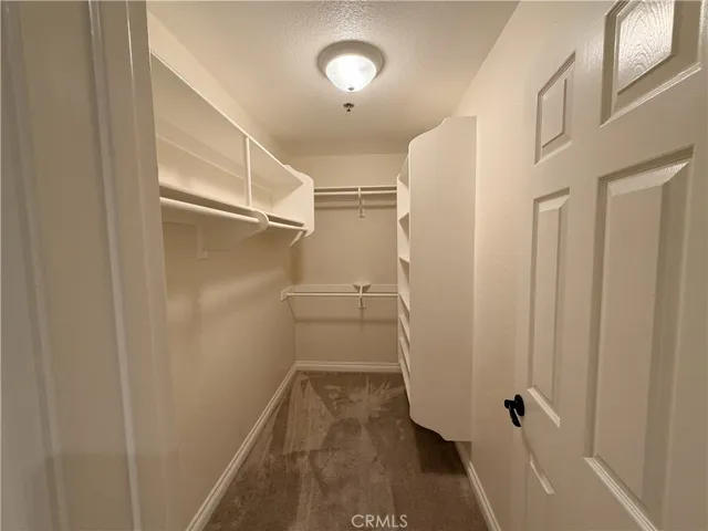 653 Oak Run 305, Oak Park, California 91377