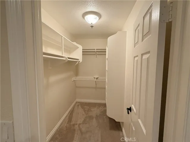 653 Oak Run 305, Oak Park, California 91377