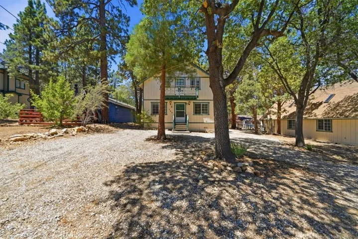 368 Imperial, Sugarloaf, California 92386 — photo 4