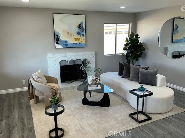 3116 E Levelglen Dr