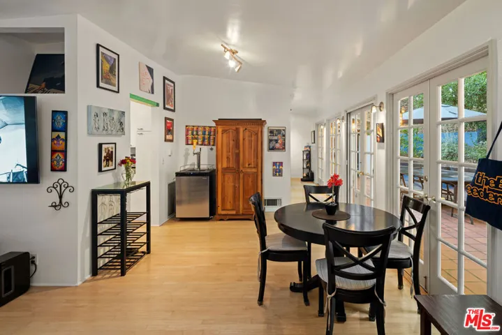 8011 Padre Lane, Los Angeles, California 90046