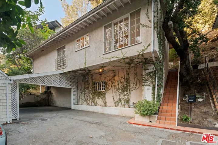 8011 Padre Lane, Los Angeles, California 90046