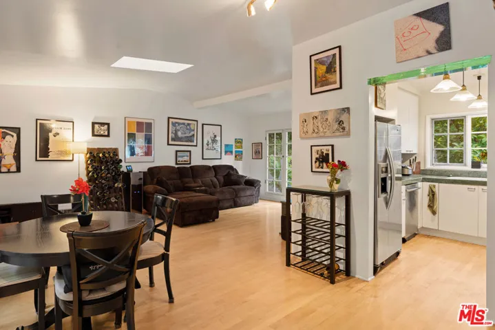 8011 Padre Lane, Los Angeles, California 90046