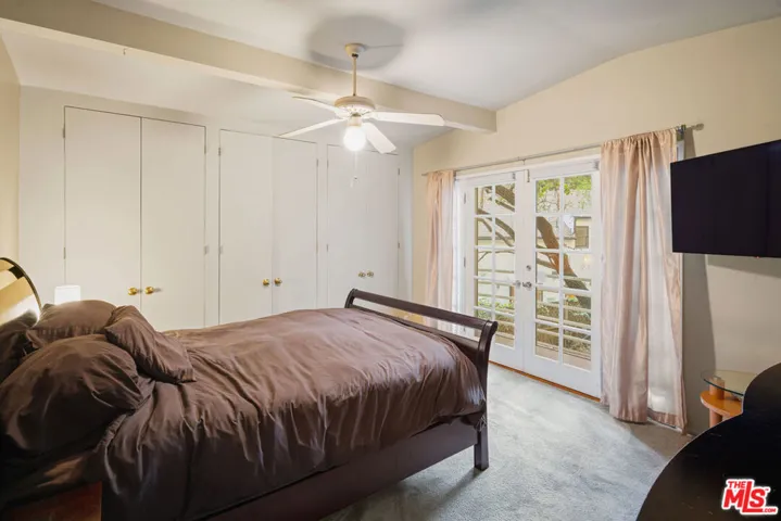 8011 Padre Lane, Los Angeles, California 90046