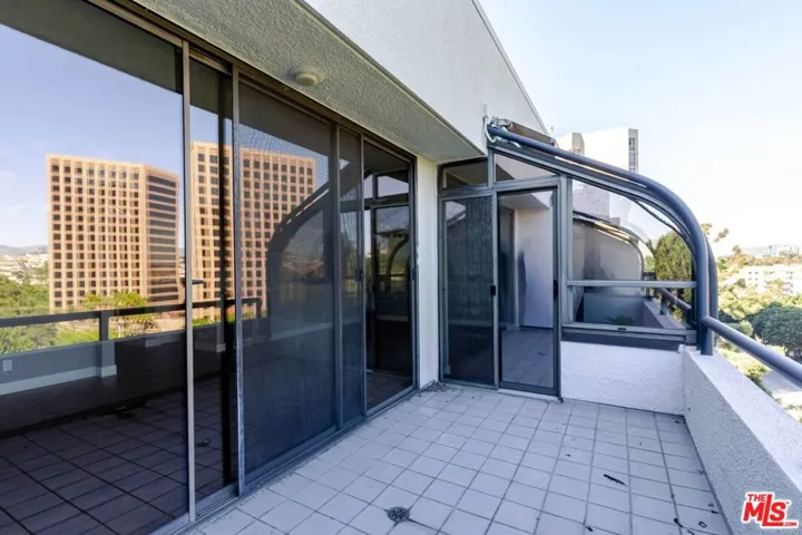 880 W 1st Street 712, Los Angeles, California 90012