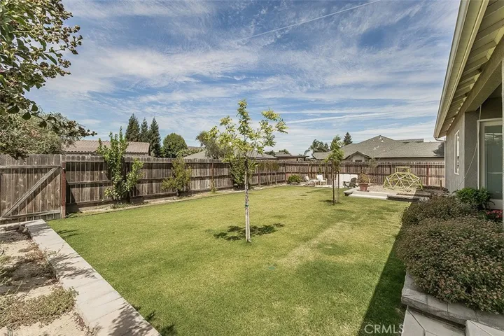 2193 E Kamm, Kingsburg, California 93631