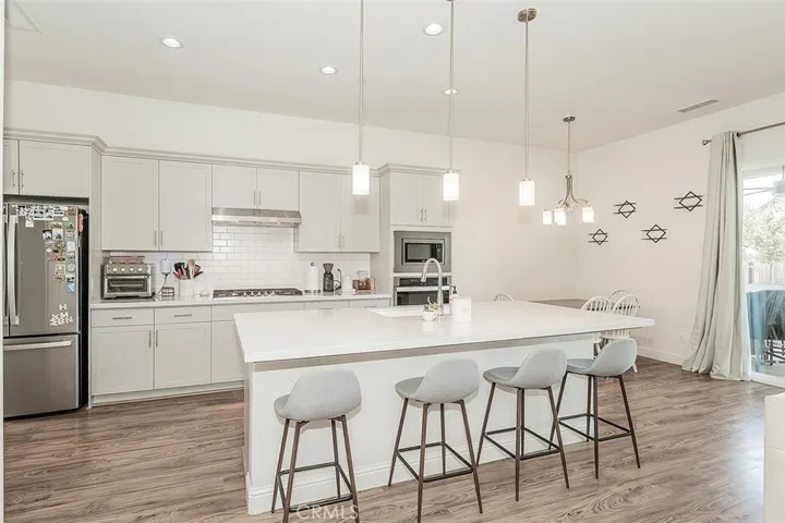 2193 E Kamm, Kingsburg, California 93631