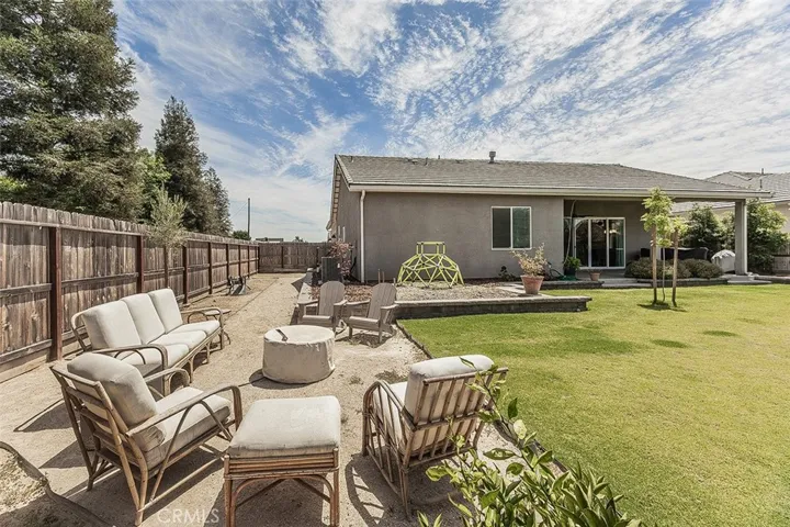 2193 E Kamm, Kingsburg, California 93631
