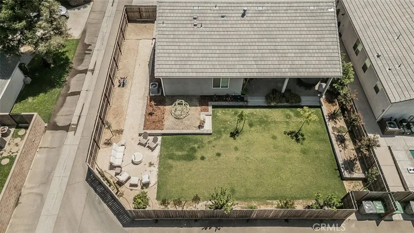 2193 E Kamm, Kingsburg, California 93631