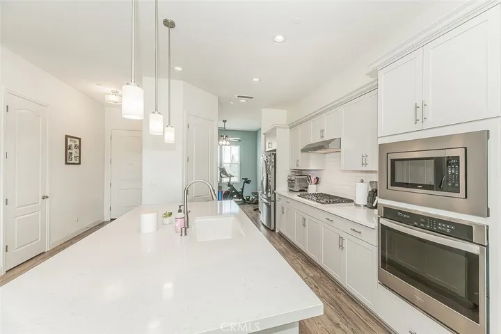2193 E Kamm, Kingsburg, California 93631