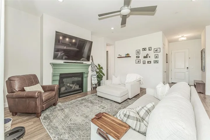 2193 E Kamm, Kingsburg, California 93631