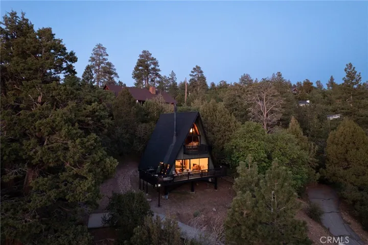 991 Colusa, Big Bear Lake, California 92315