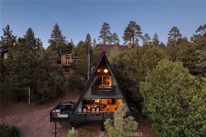 991 Colusa, Big Bear Lake, California 92315