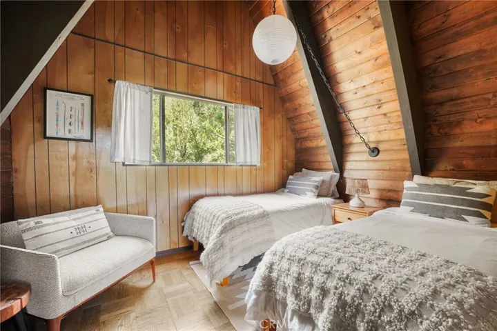 991 Colusa, Big Bear Lake, California 92315