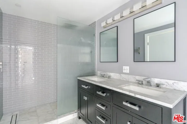 880 W 1st Street 712, Los Angeles, California 90012