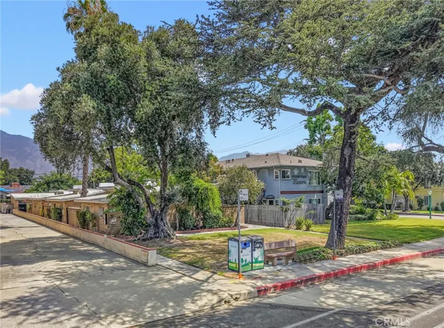 905 W Huntington Drive, Arcadia, California 91007