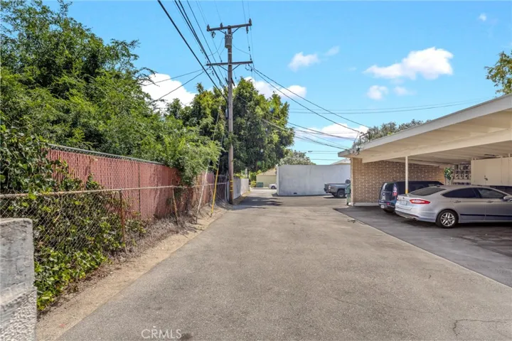 905 W Huntington Drive, Arcadia, California 91007