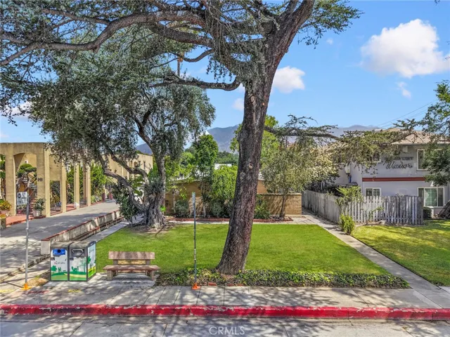 905 W Huntington Drive, Arcadia, California 91007