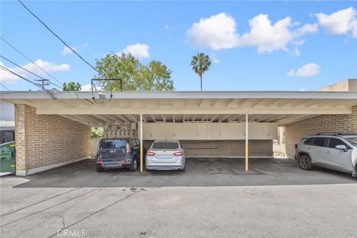 905 W Huntington Drive, Arcadia, California 91007