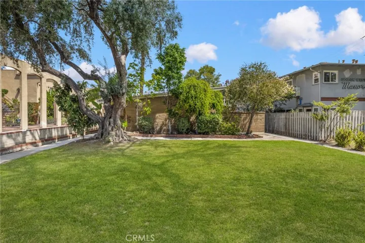 905 W Huntington Drive, Arcadia, California 91007