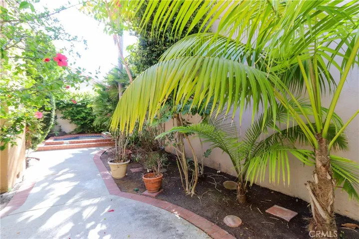 2 Cordoba, Irvine, California 92614