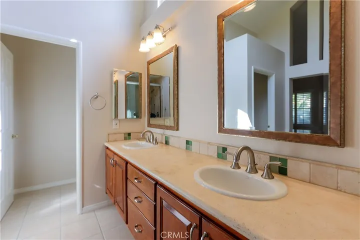 2 Cordoba, Irvine, California 92614