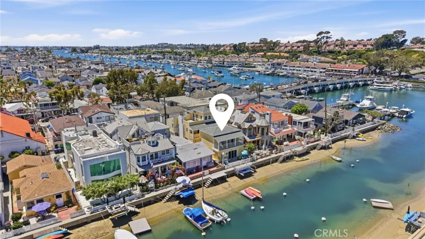 325 Grand Canal, Newport Beach, California 92662