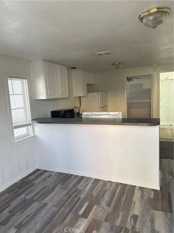 2nd House 1B/1B