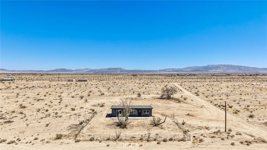 81884 Montgomery Road, 29 Palms, California 92277