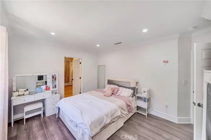 5923 Corbin, Los Angeles, California 91356
