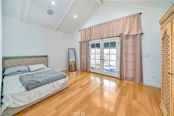 5923 Corbin, Los Angeles, California 91356