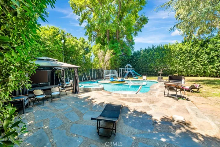 5923 Corbin, Los Angeles, California 91356