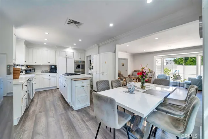 5923 Corbin, Los Angeles, California 91356