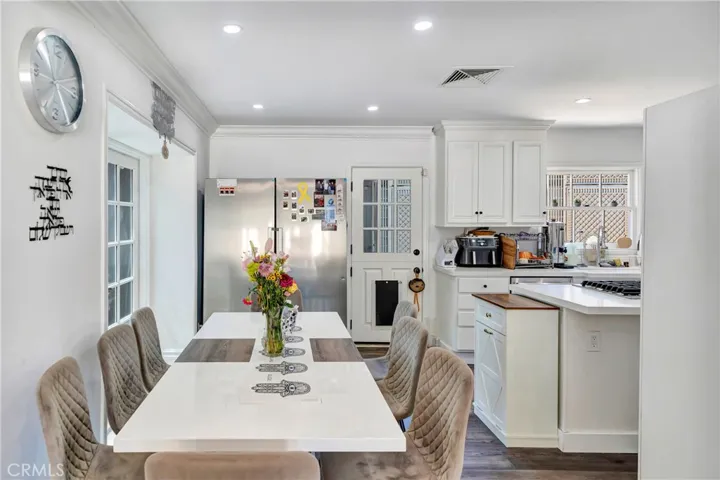 5923 Corbin, Los Angeles, California 91356