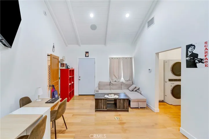 5923 Corbin, Los Angeles, California 91356