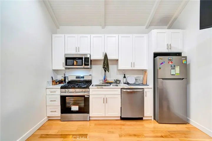 5923 Corbin, Los Angeles, California 91356
