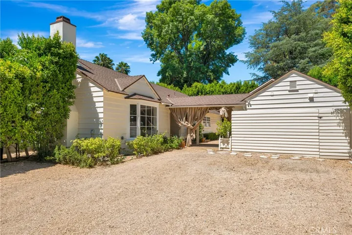 5923 Corbin, Los Angeles, California 91356