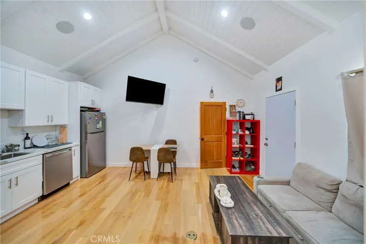 5923 Corbin, Los Angeles, California 91356
