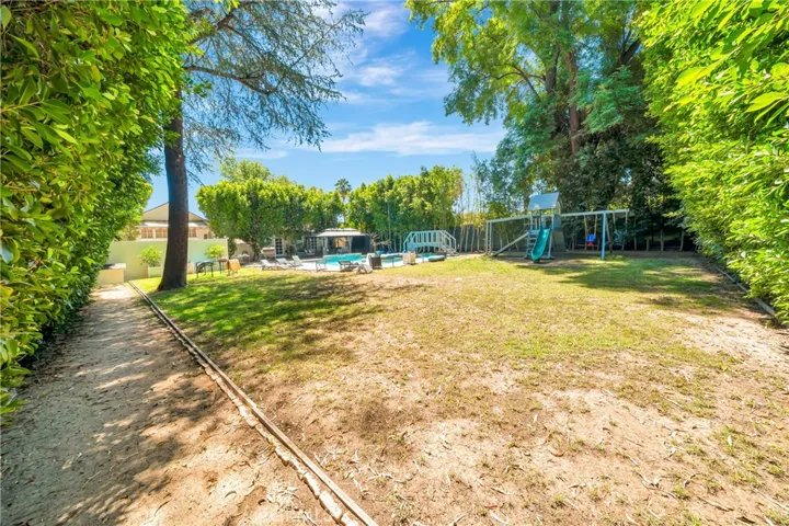 5923 Corbin, Los Angeles, California 91356