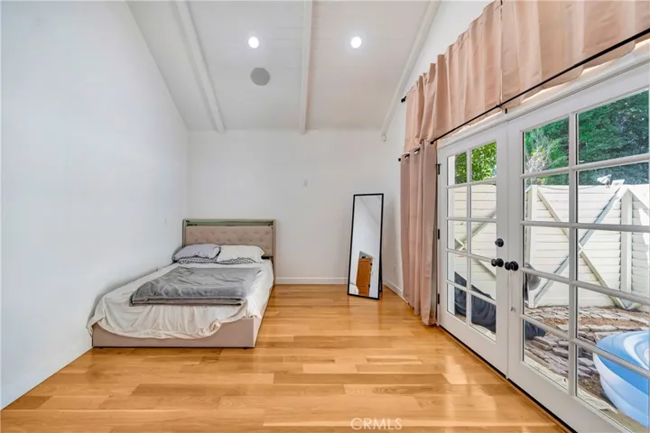 5923 Corbin, Los Angeles, California 91356